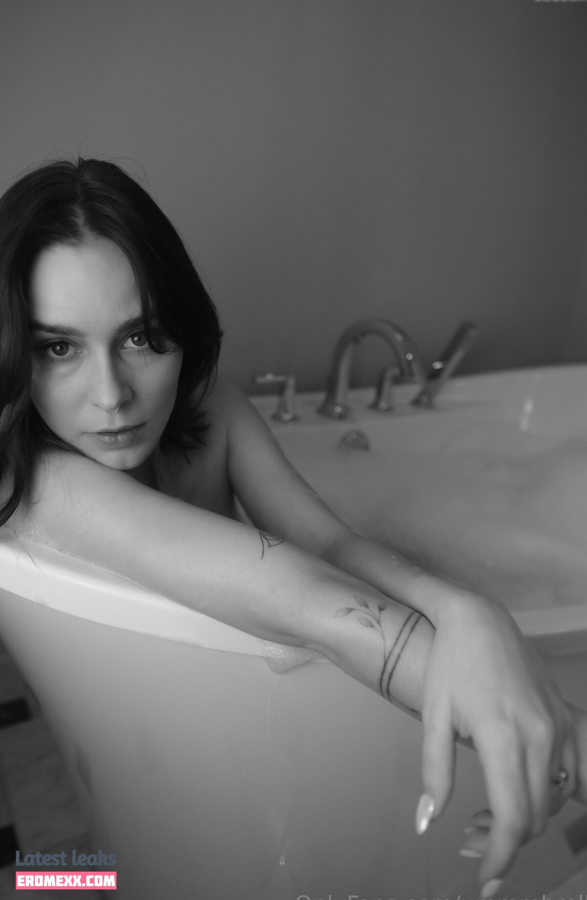 Latest Leaks Ummmbrella Nude #18 - Erome