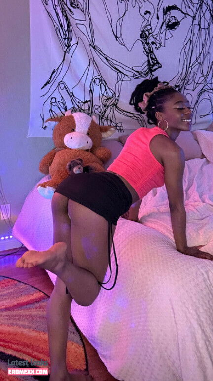 Latest Leaks Urfavgirlfriend Nude #23 - Erome