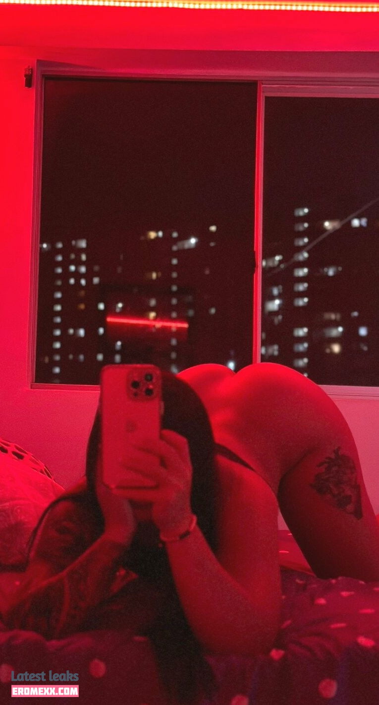 Latest Leaks valeeenbossa Nude #16 - Fapello