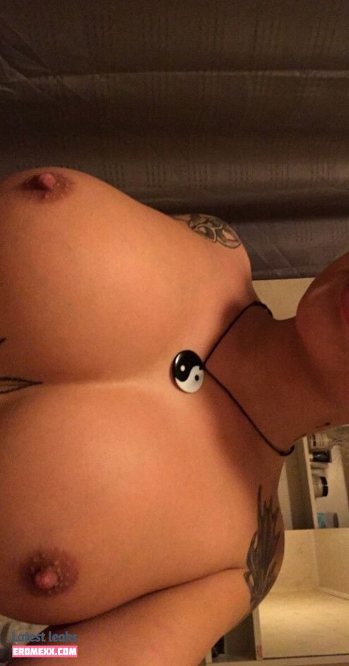 Latest Leaks Vampireofsweeden Nude #4 - Fapello