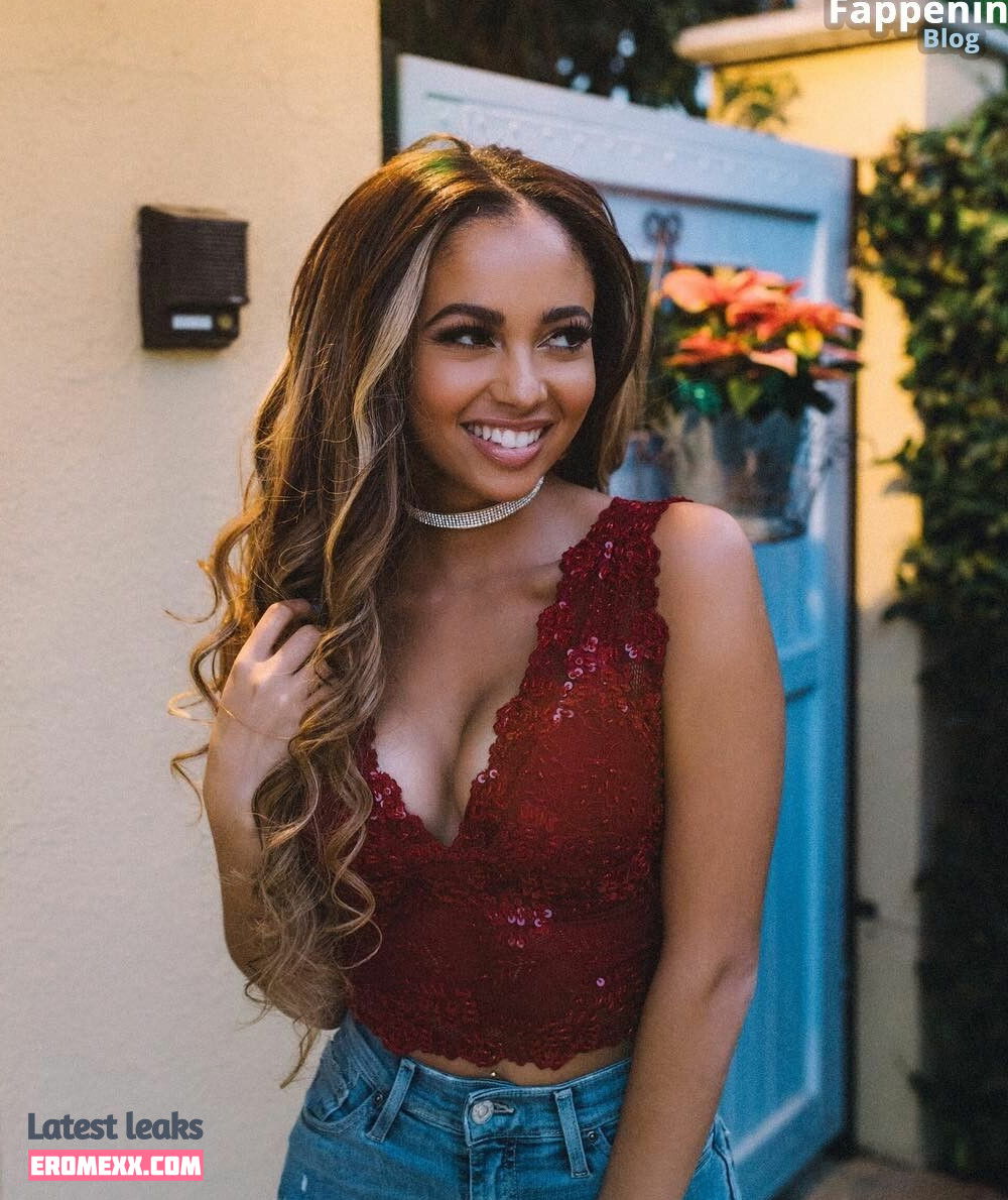 Latest Leaks Vanessa Morgan Nude #264 - Fapello