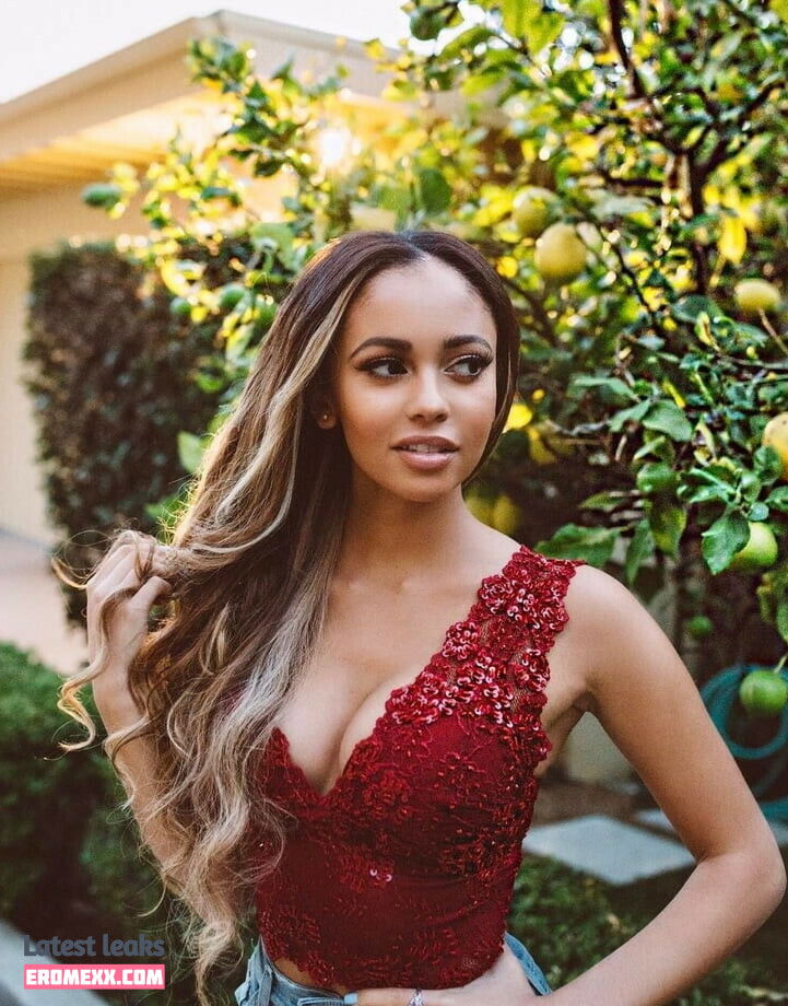 Latest Leaks Vanessa Morgan Nude #292 - Fapello