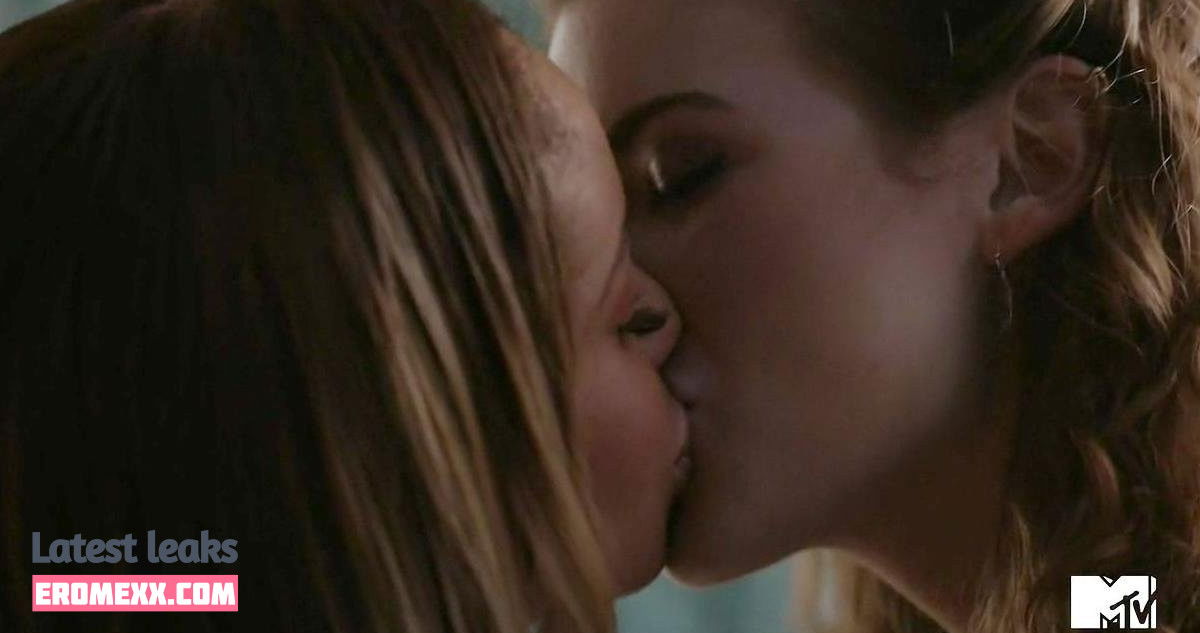 Latest Leaks Vanessa Morgan Nude #5 - Fapello