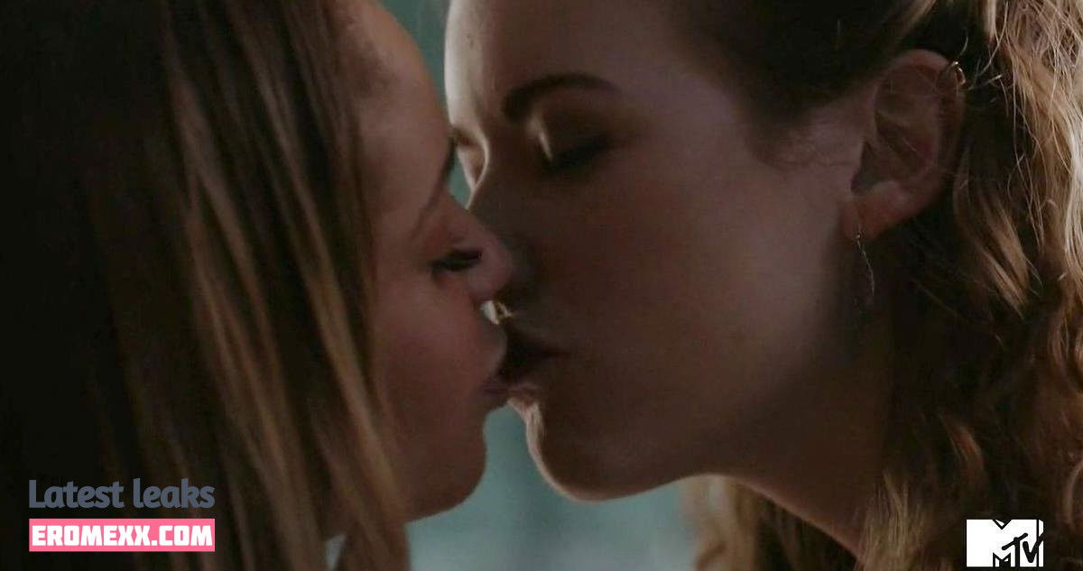 Latest Leaks Vanessa Morgan Nude #6 - Fapello