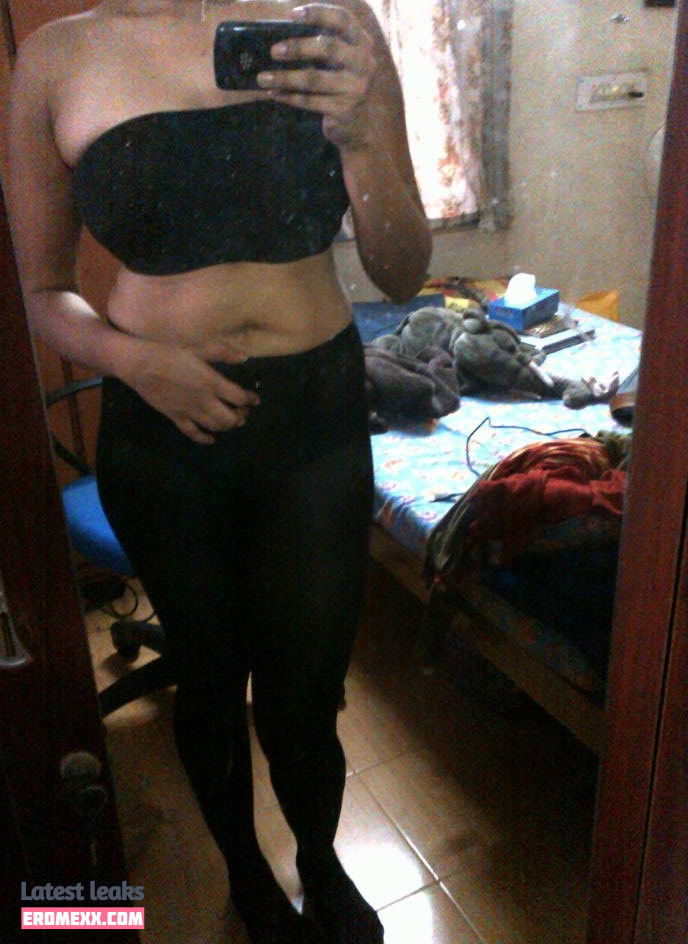 Latest Leaks Vasundhara Kashyap Nude #46 - Fapello