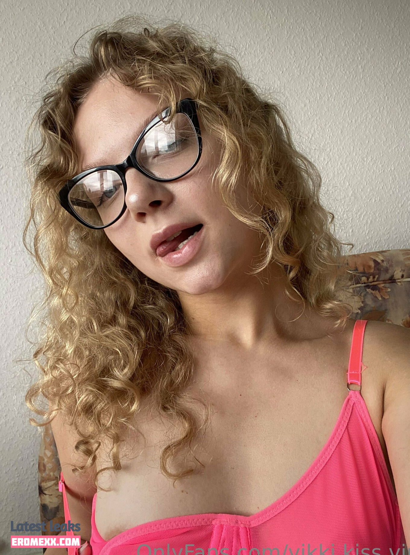 Latest Leaks vikki.kiss.vip Nude #14 - Fapello