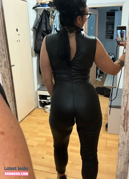 Latest Leaks Vinted/eBay Nude #380 - Fapello