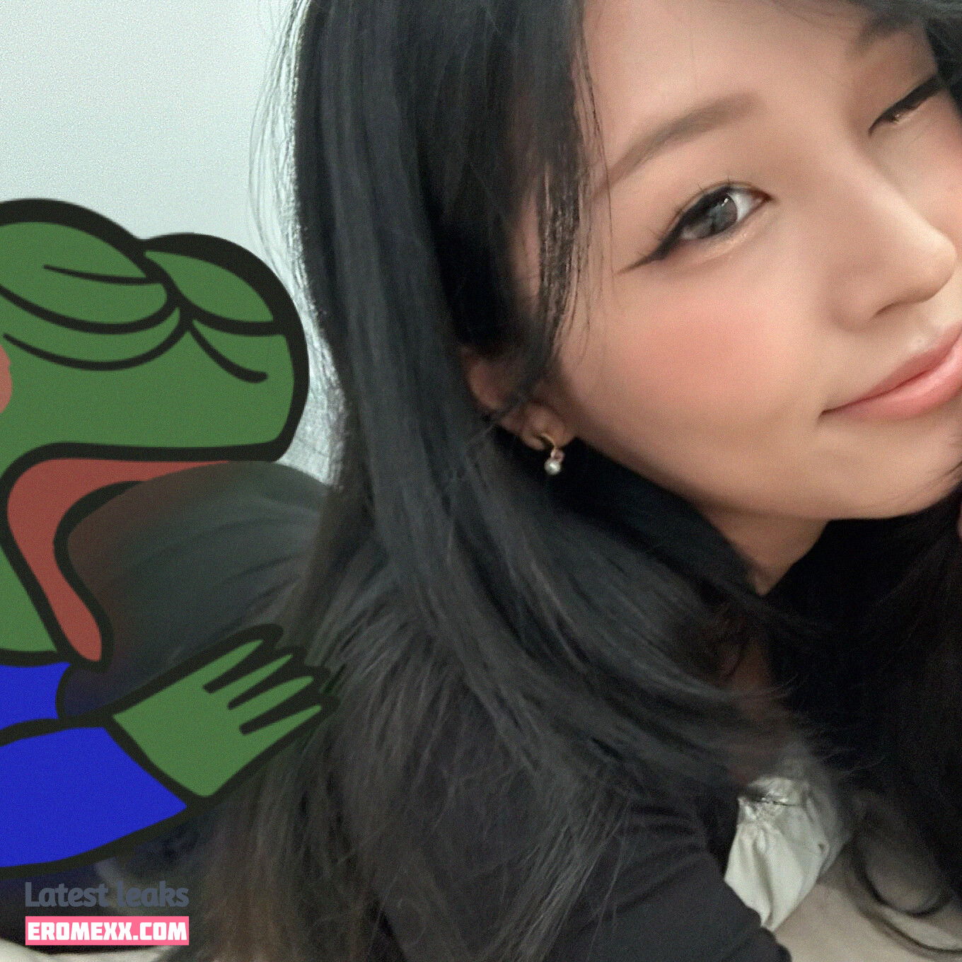 Latest Leaks Vyvan Le Nude #4 - Fapello