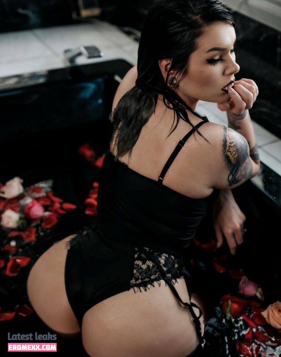 Latest Leaks w_waifu Nude #2 - Fapello