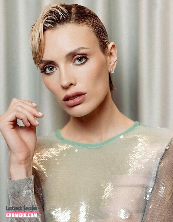 Latest Leaks Wallis Day Nude #350 - Fapello