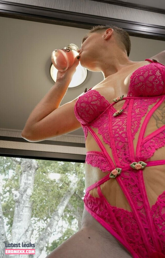 Latest Leaks Wandering RV Babe Nude #2 - Fapello