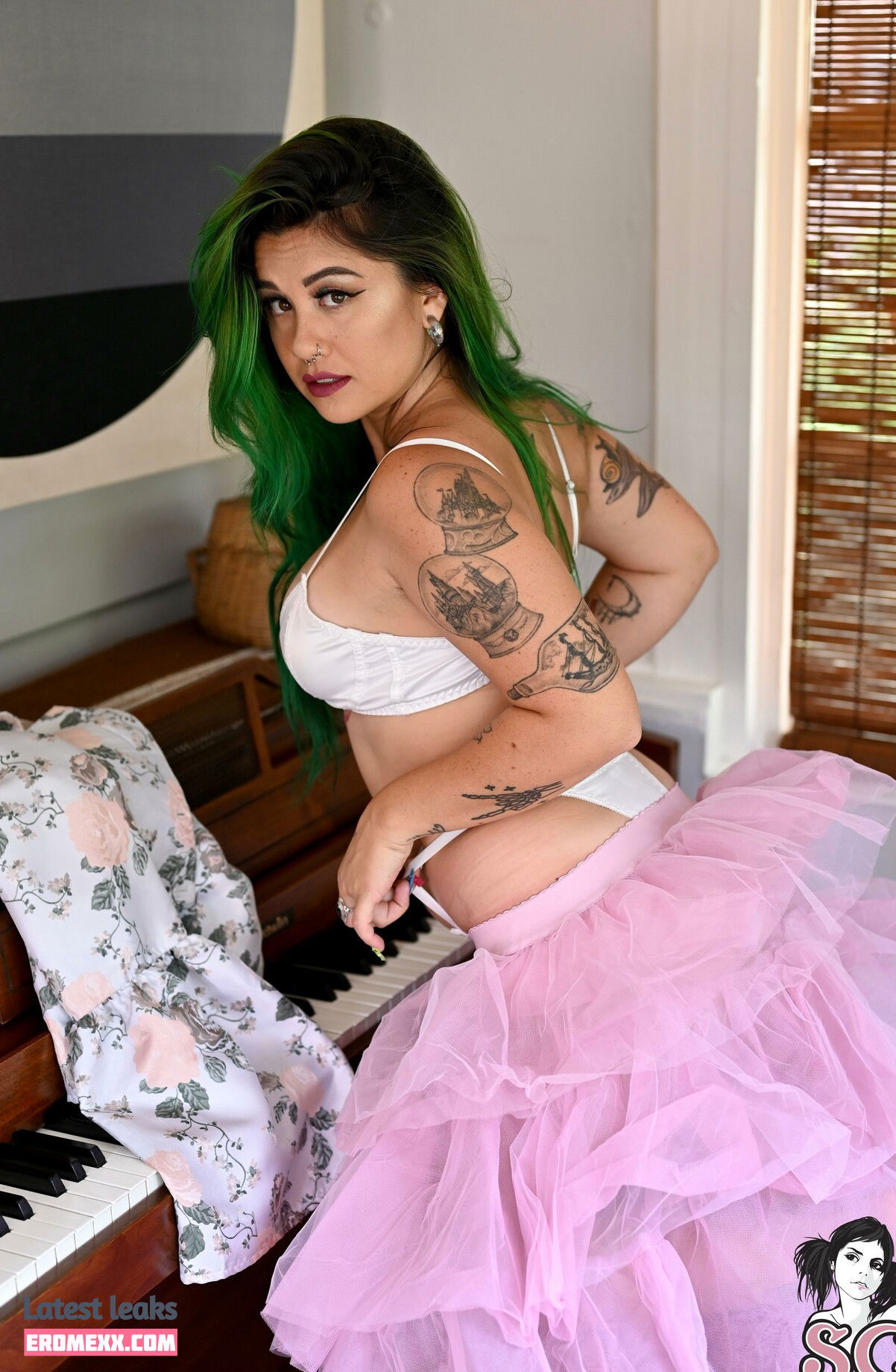 Latest Leaks wecallhervanessa Nude #47 - Fapello