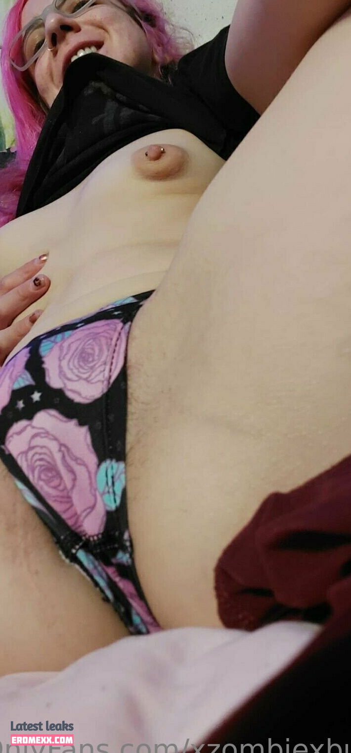Latest Leaks xzombiexbunniex Nude #1 - Fapello
