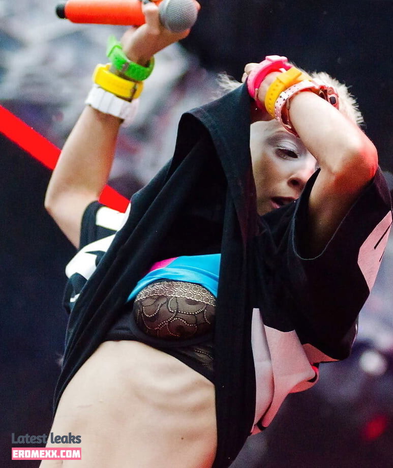 Latest Leaks Yolandi Visser Nude #52 - Fapello