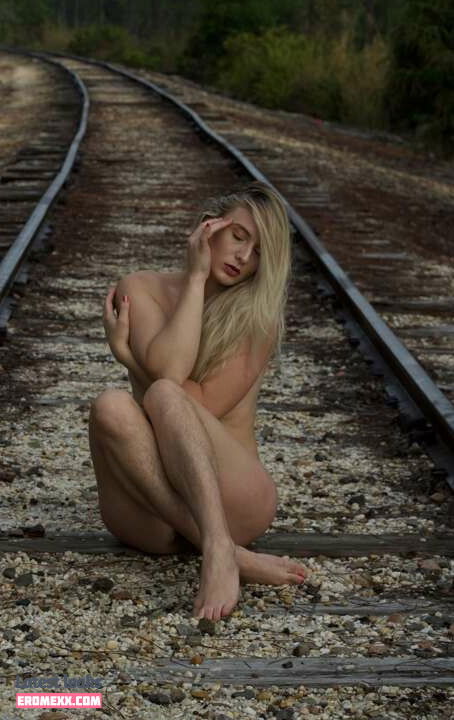 Latest Leaks Your Bush Queen Nude #12 - Fapello