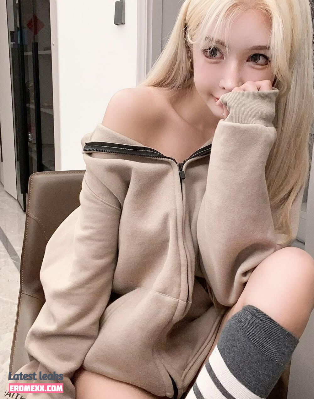 Latest Leaks Yu Zhi Qing Nude #2 - Fapello