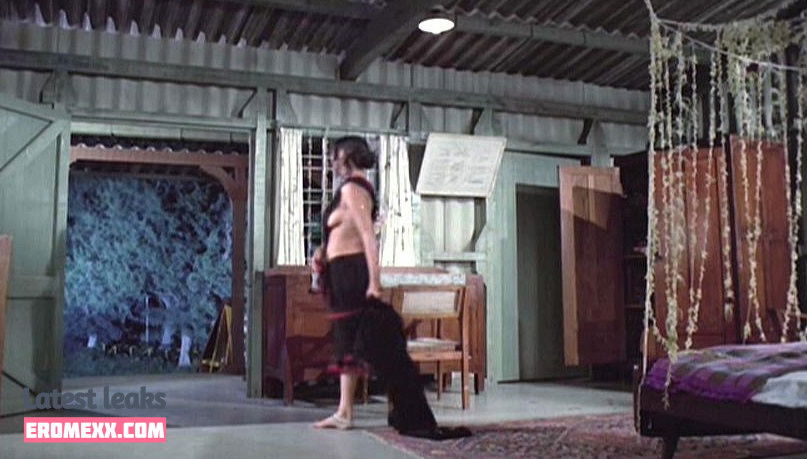 Latest Leaks Zeenat Aman Nude #5 - Fapello