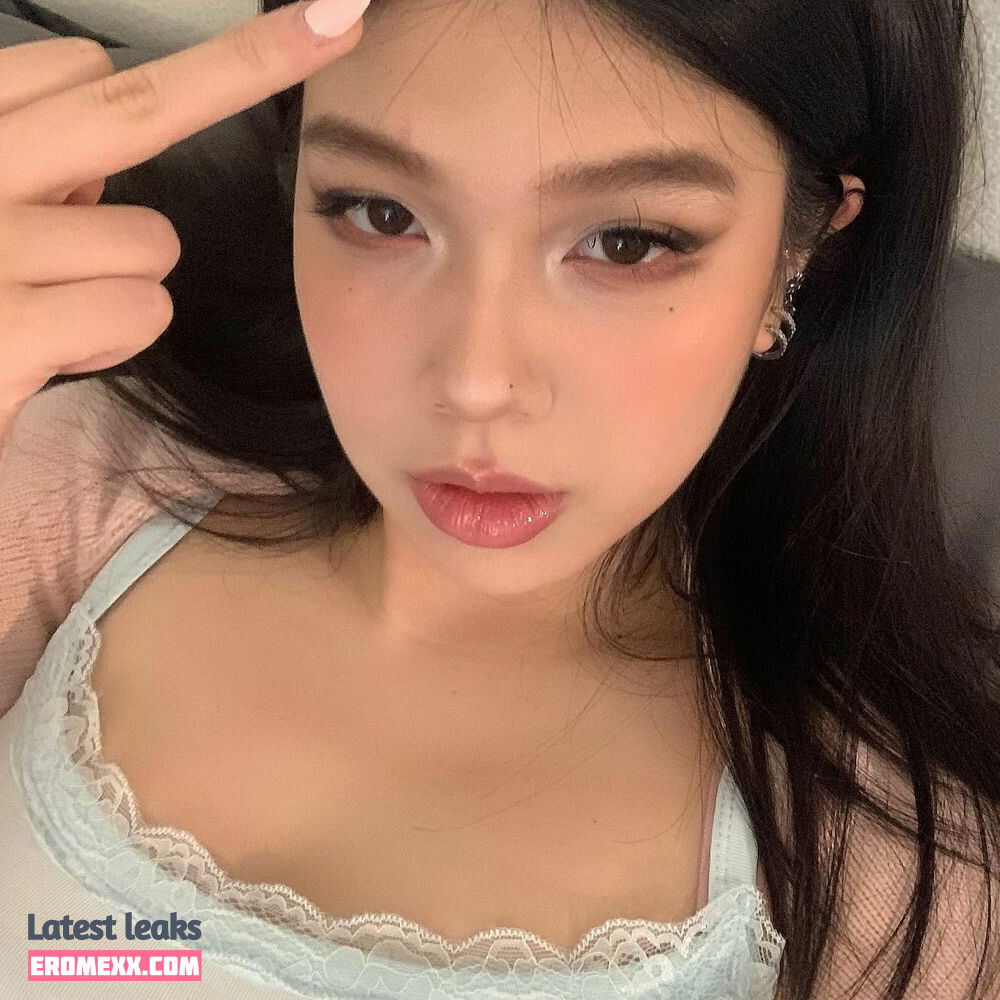 Latest Leaks zhang_xinmu Nude #15 - Fapello