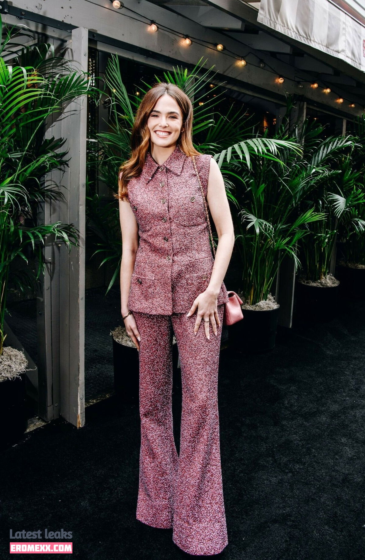 Latest Leaks Zoey Deutch Nude #350 - Fapello