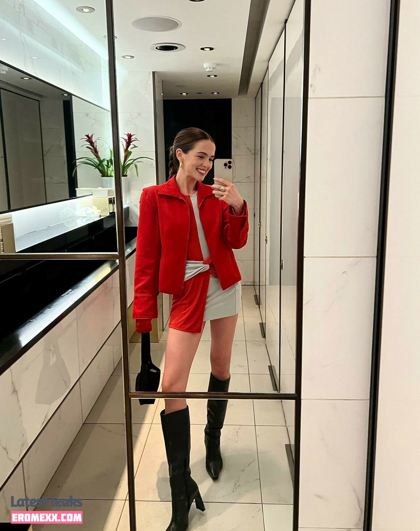 Latest Leaks Zoey Deutch Nude #371 - Fapello