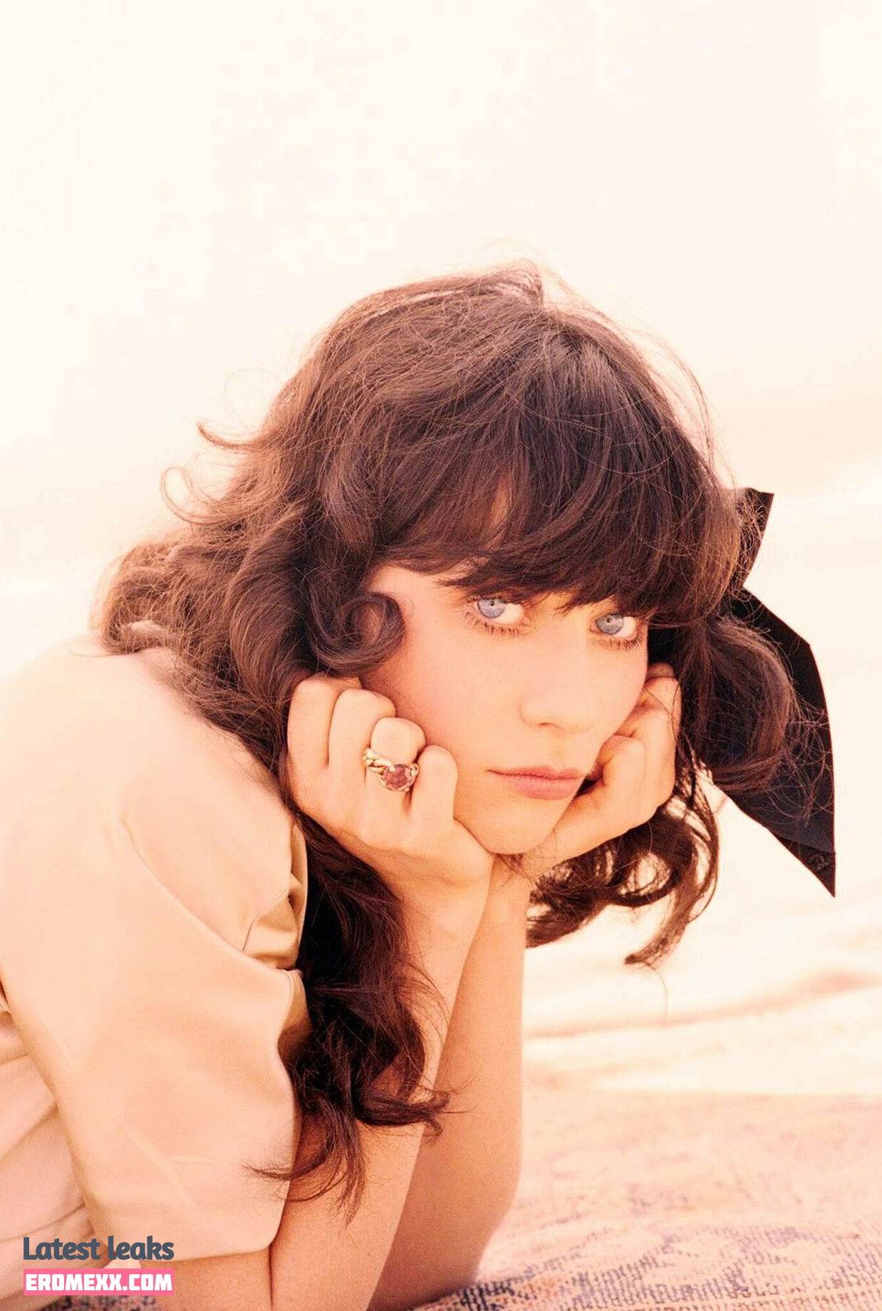 Latest Leaks Zooey Deschanel Nude #149 - Fapello