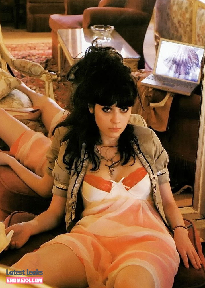 Latest Leaks Zooey Deschanel Nude #6 - Fapello